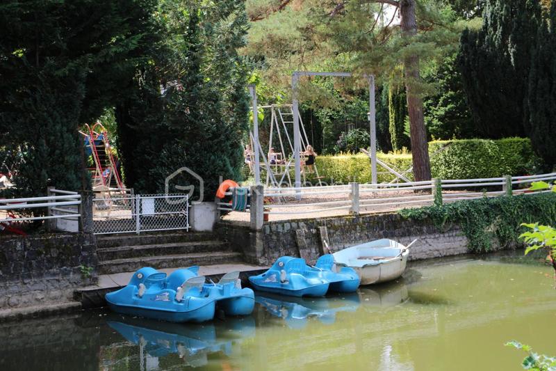 Demeure - 750 m² - 10 pièces