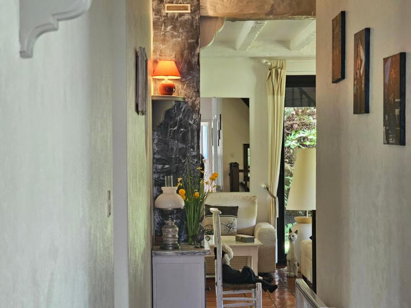 Maison - 207 m² - 8 pièces