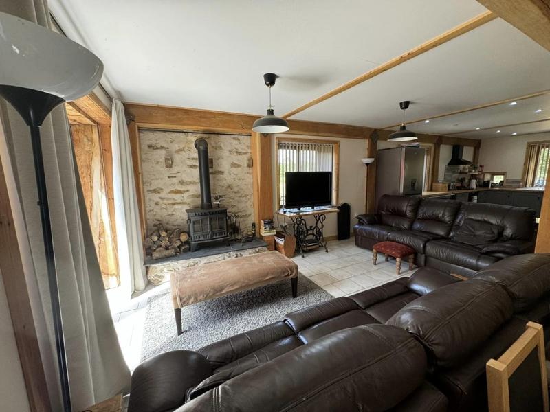 Maison - 280 m² - 14 pièces