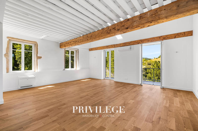 Duplex - 164 m² - 5 pièces