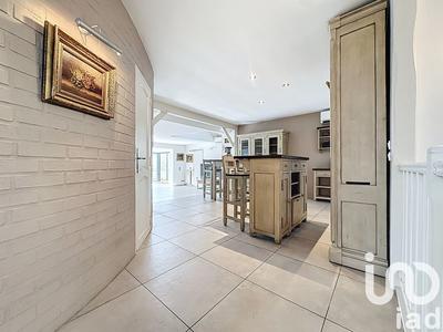 Maison - 250 m² - 8 pièces