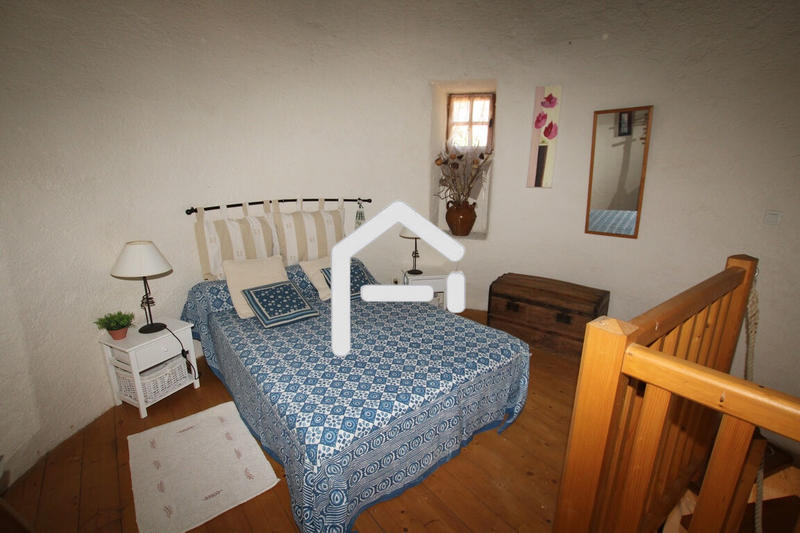 Villa - 237 m² - 10 pièces