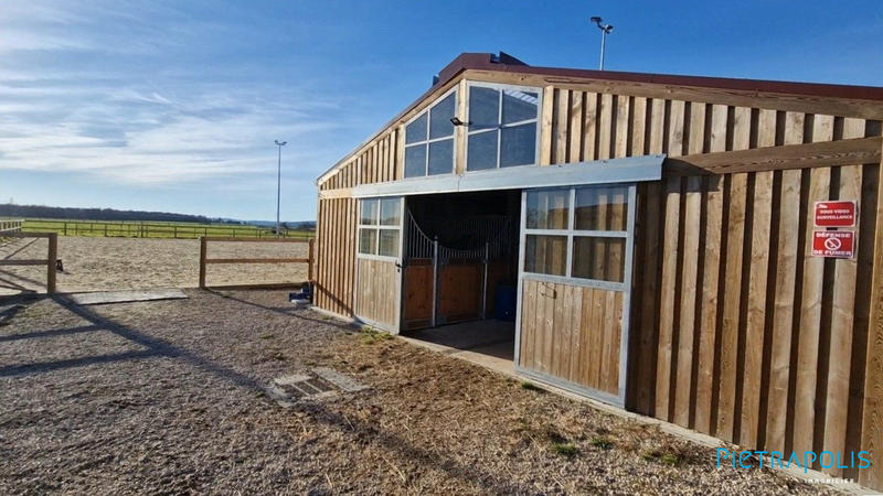 Villa - 239 m² - 7 pièces