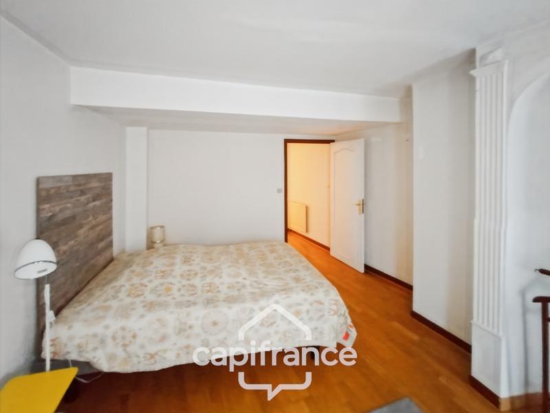 Appartement ancien - 68 m² - 3 pièces