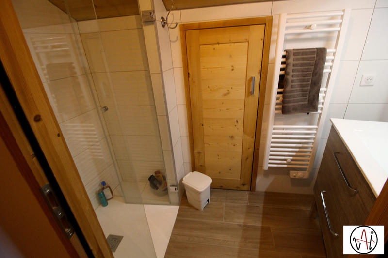 Maison - 168 m² - 9 pièces