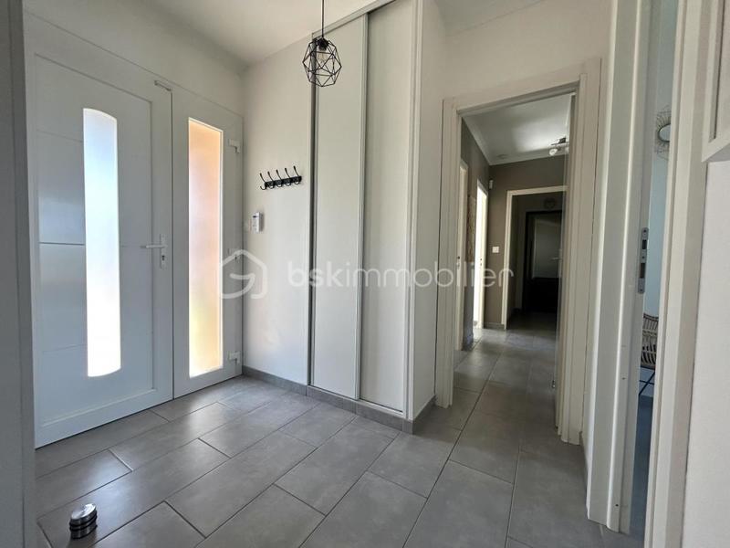 Maison - 96 m² - 4 pièces