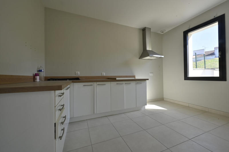 Maison - 202 m² - 5 pièces