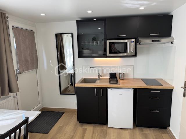 Immeuble - 210 m² - 15 pièces