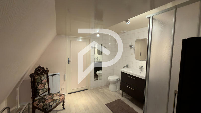 Maison - 104 m² - 4 pièces