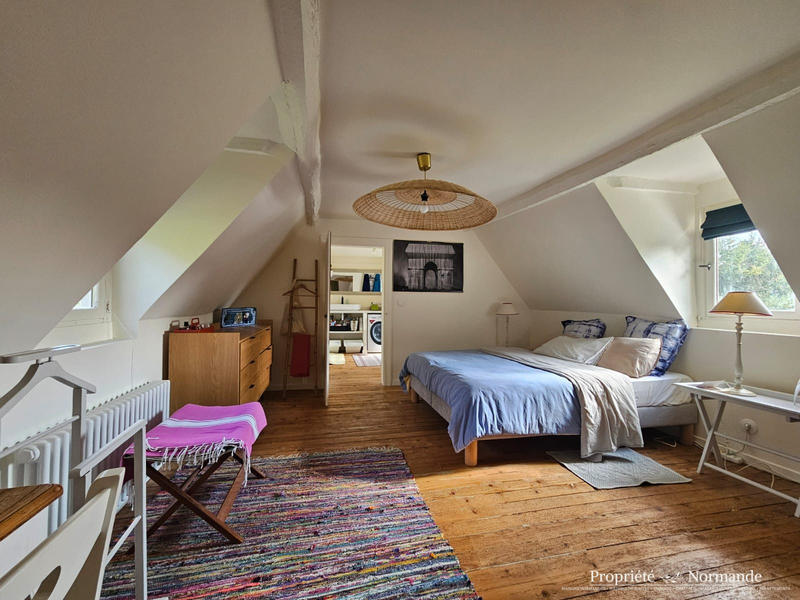 Maison - 156 m² - 8 pièces