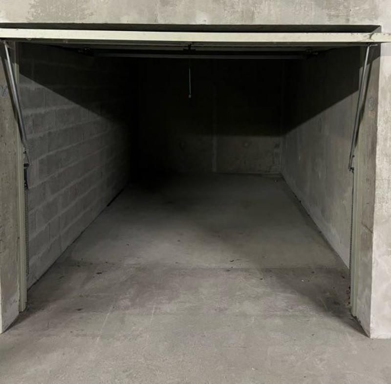 Parking / Garage - 15 m²