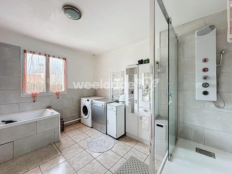 Maison - 115 m² - 6 pièces