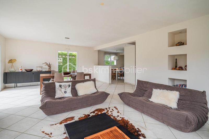 Maison - 143 m² - 5 pièces