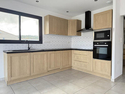 Maison - 83 m² - 4 pièces