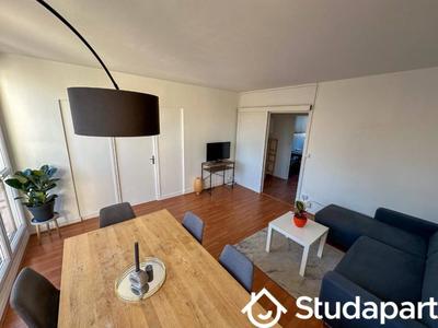 Chambre - 9 m² - 1 pièce