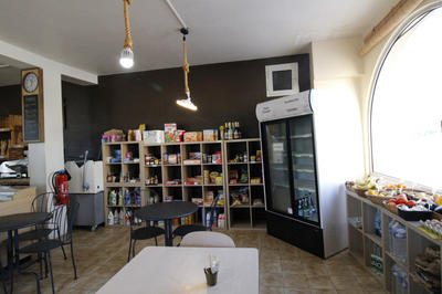 Fonds de commerce - Magasins - 124 m²