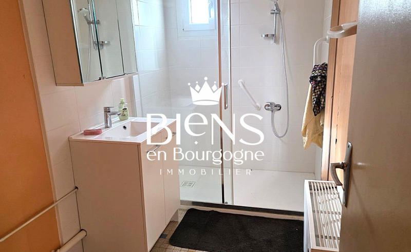 Maison - 120 m² - 9 pièces