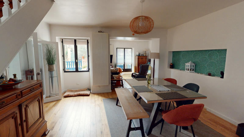 Maison - 168 m² - 7 pièces