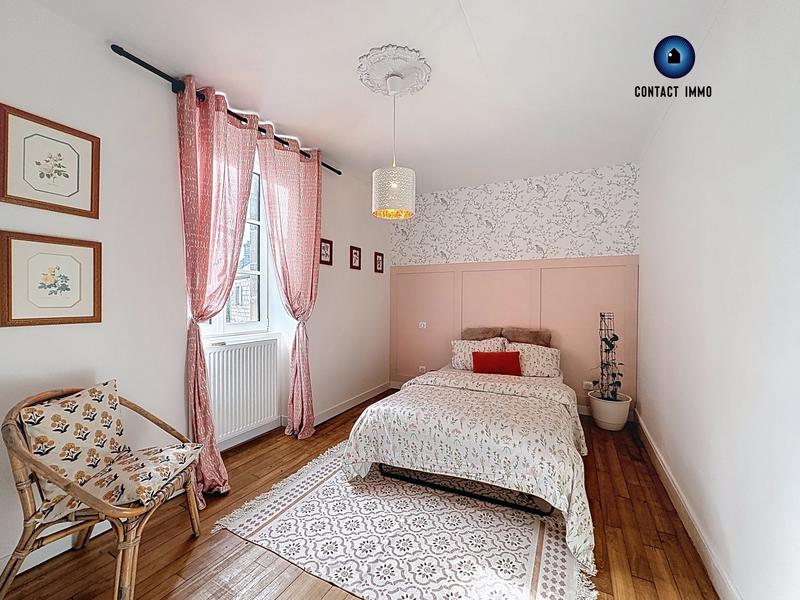 Maison ancienne - 138 m² - 8 pièces