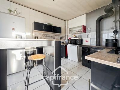 Maison - 103 m² - 4 pièces