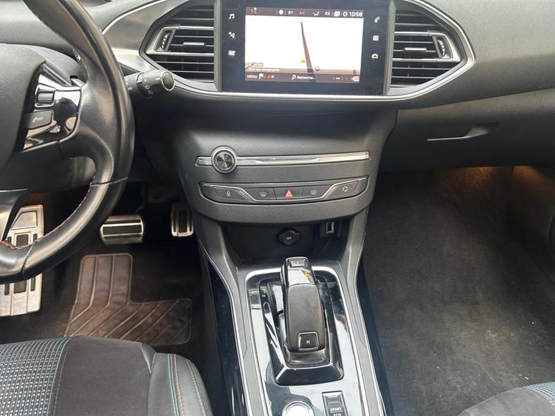 Peugeot 308 1.2 Puretech 130 Tech Edition Eat8