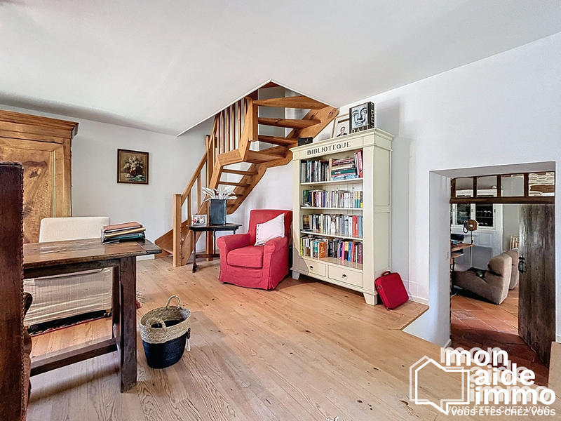 Maison ancienne - 230 m² - 7 pièces