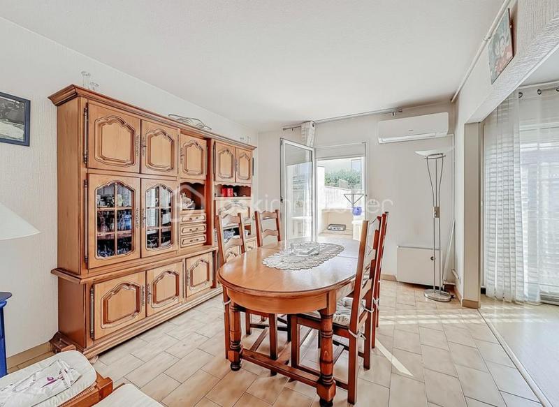 Villa - 100 m² - 5 pièces