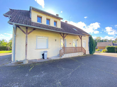 Immeuble - 181 m² - 6 pièces