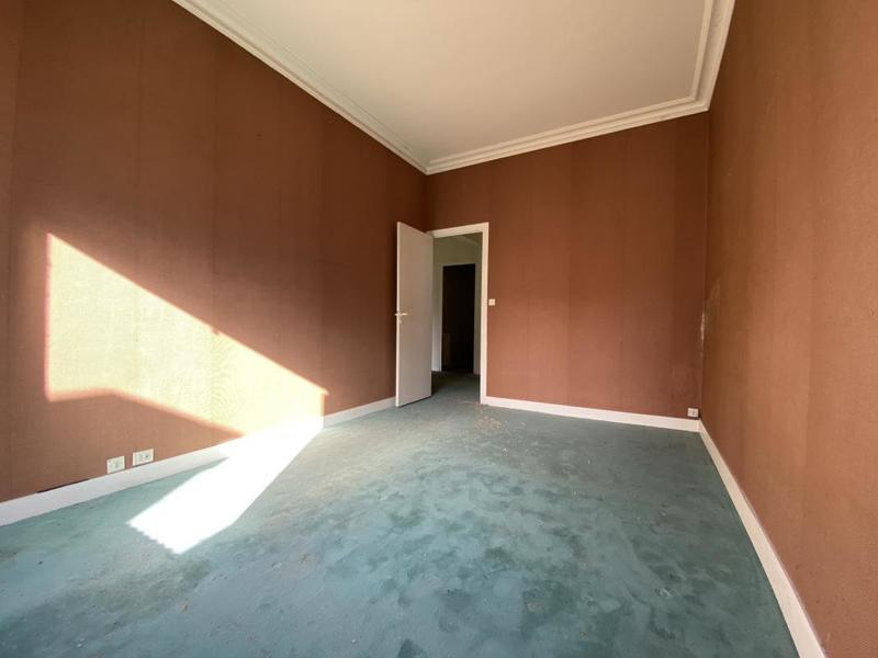 Maison - 220 m² - 8 pièces