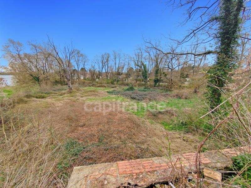 Terrain constructible - 11 252 m²