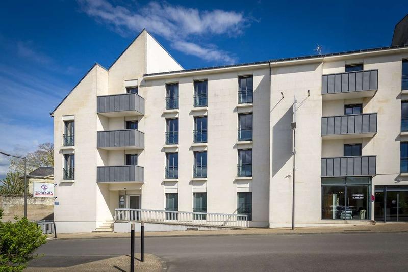 Immeuble - 1 300 m² - 40 pièces