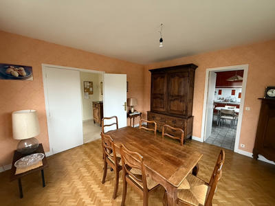 Maison - 185 m² - 6 pièces