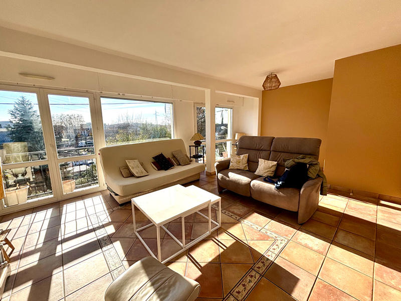 Appartement - 65 m² - 3 pièces