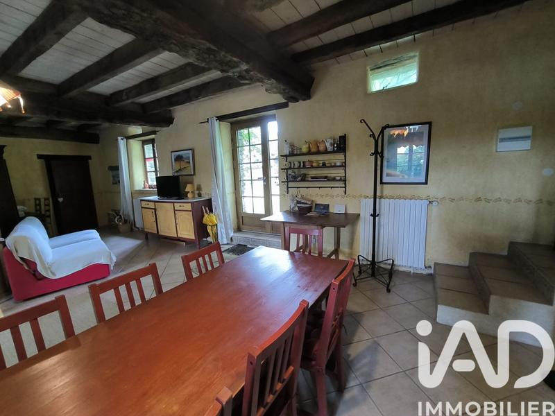 Maison - 328 m² - 11 pièces