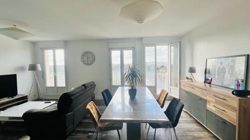 Appartement - 84 m² - 5 pièces