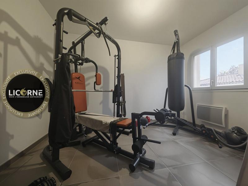 Maison - 93 m² - 4 pièces