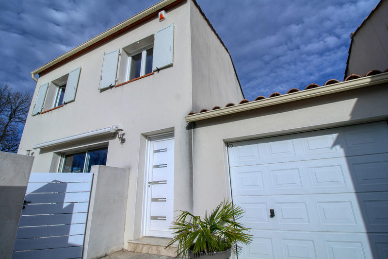 Maison - 92 m² - 4 pièces