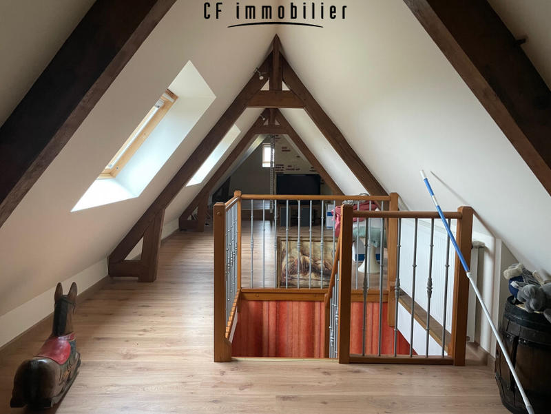 Maison - 177 m² - 7 pièces