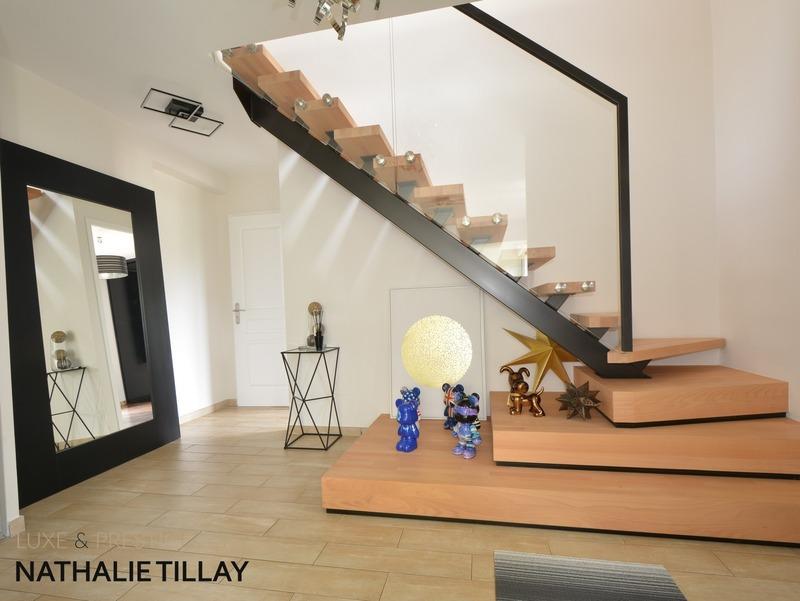 Maison - 180 m² - 7 pièces