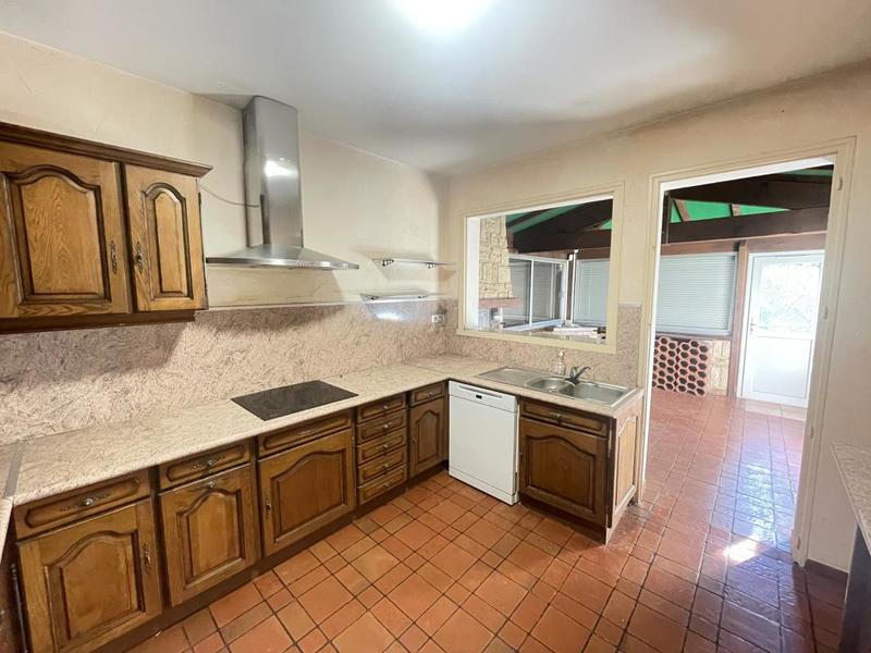 Maison - 155 m² - 9 pièces