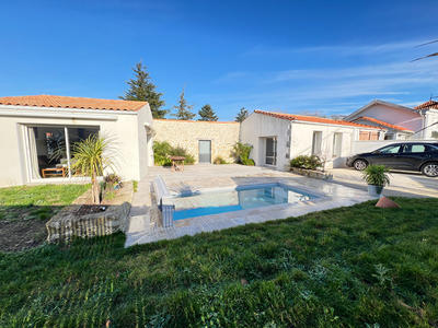 Maison - 101 m² - 4 pièces