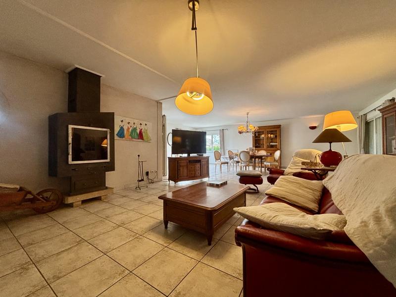 Villa - 209 m² - 4 pièces