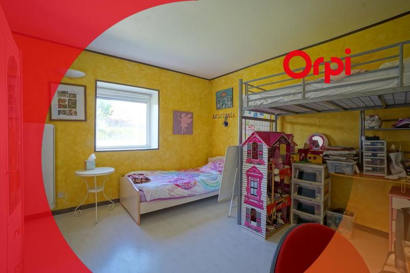 Maison - 220 m² - 6 pièces