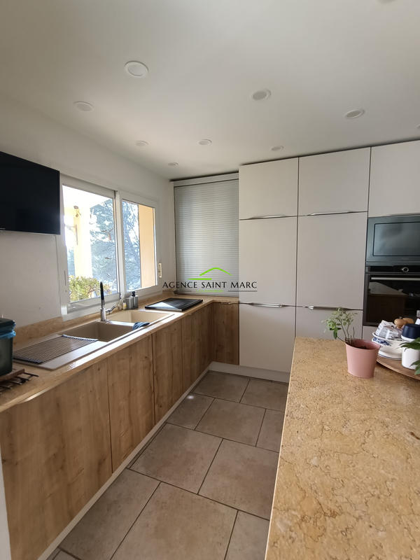 Maison - 167 m² - 5 pièces