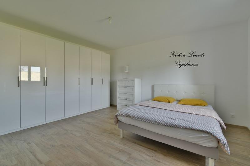 Maison - 230 m² - 7 pièces