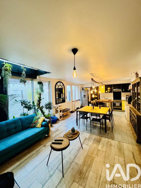 Maison - 140 m² - 5 pièces