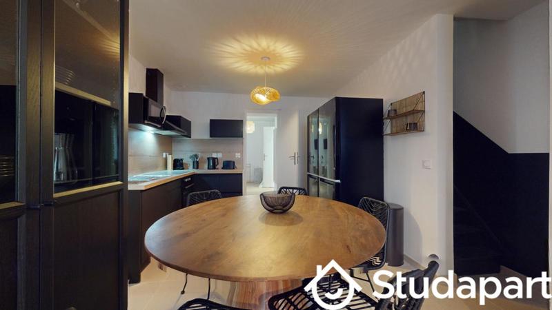 Chambre - 10 m² - 1 pièce