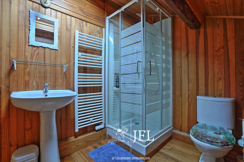 Propriété - 151 m² - 4 pièces