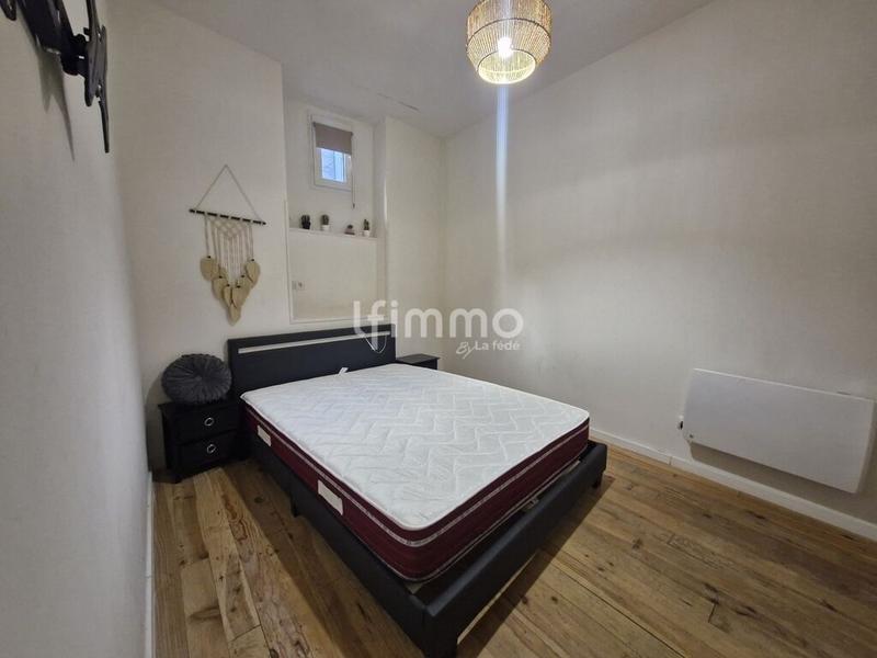 Immeuble - 104 m² - 6 pièces