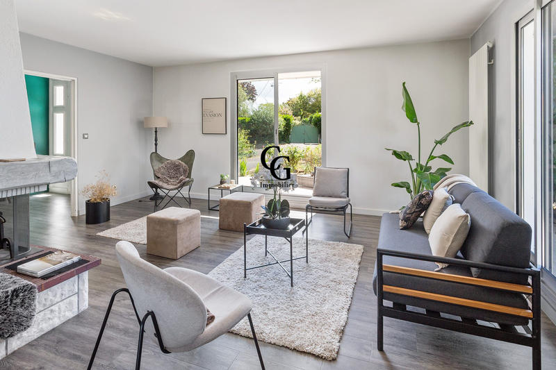 Maison - 170 m² - 7 pièces